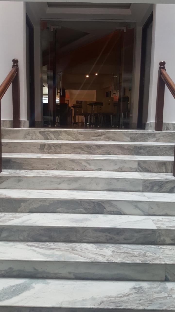 Kailash Kuti Inn Katmandu Zewnętrze zdjęcie